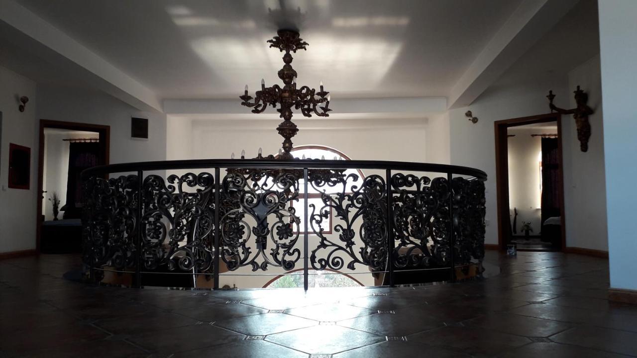 Liz Residence Piteşti Kültér fotó