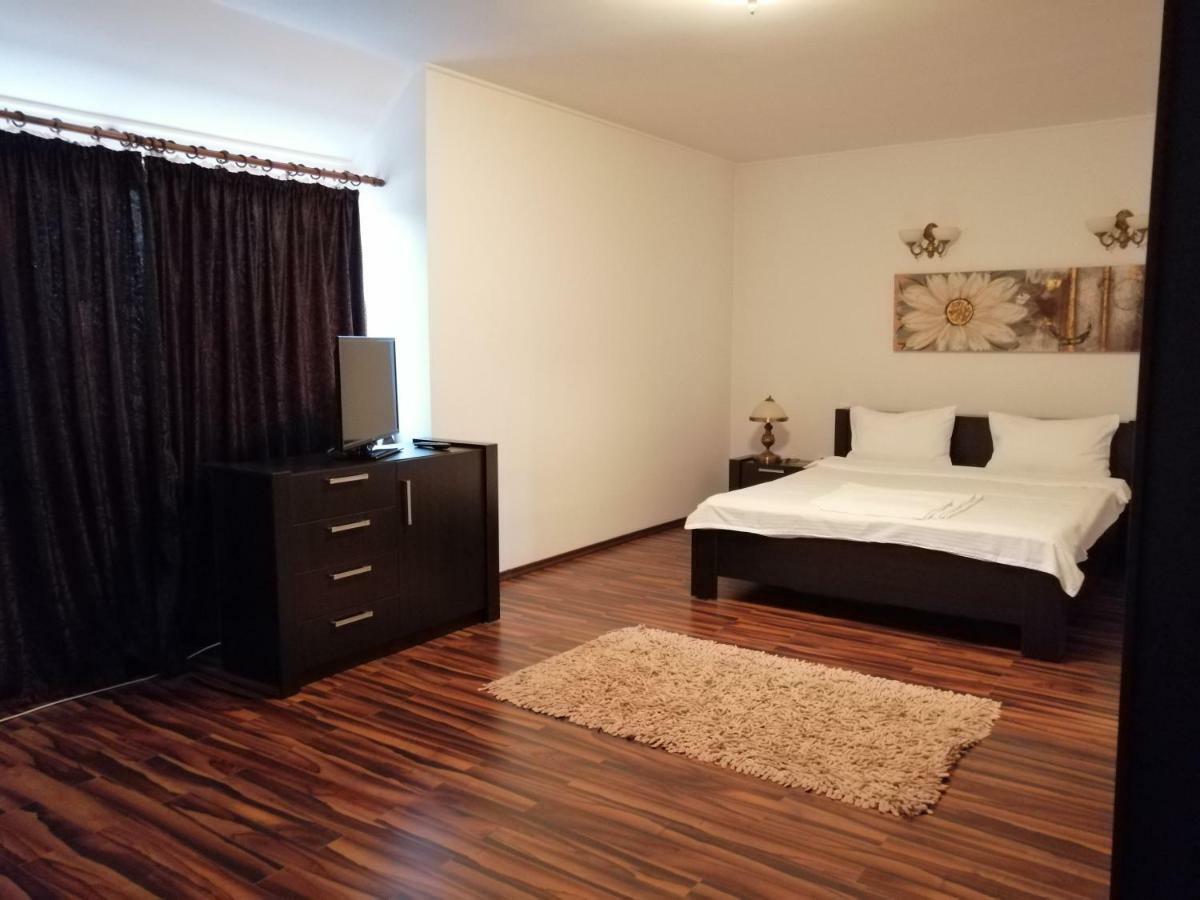 Liz Residence Piteşti Szoba fotó
