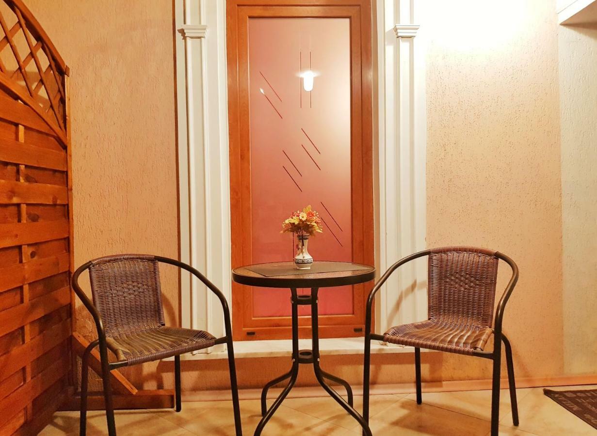 Liz Residence Piteşti Kültér fotó