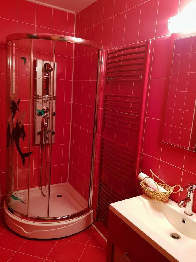 Liz Residence Piteşti Kültér fotó